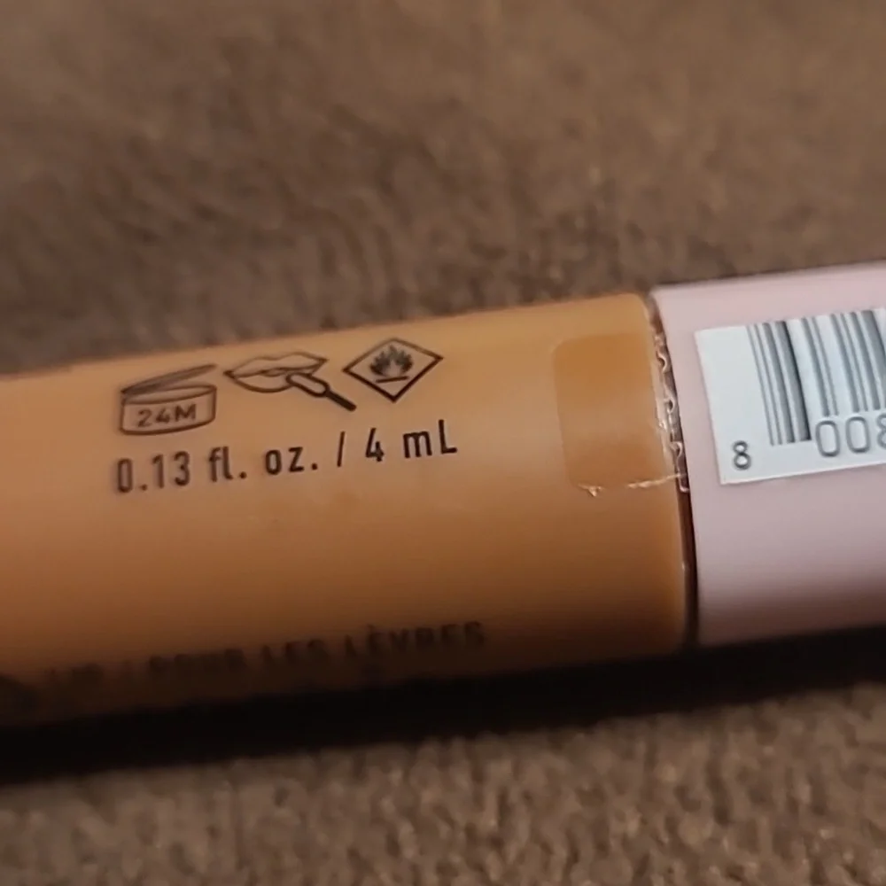 NYX LIP Lingerie XXL Hot Carmelo NWT sealed